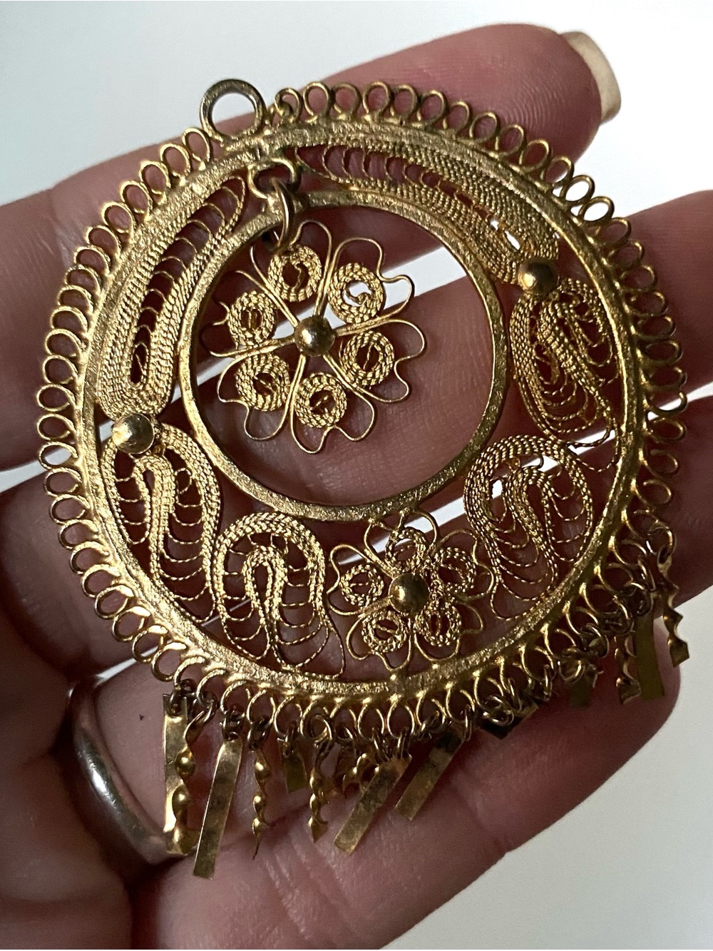 Gold Filigree Circle Pendant Necklace - Elegant Floral Design